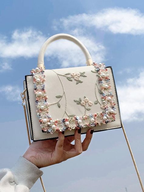 Free Returns ✓ Free Shipping✓. Waterproof,Lightweight,Business Casual Mini Floral Embroidered Flap Handbag, Faux Pearl Decor Crossbody Bag, Women's Chain Square Purse (7.5 X 5.9 X 2.8) Inch Mini Floral Embroidered Faux Pearl Decor Flap Square Bag For Teen Girls Women College Students,Rookies & White-collar Workers Perfect for Office,College,Work ,Business,Commute- Women Satchels at SHEIN. Square Purse, My Style Bags, Trendy Purses, Floral Handbags, Pearl Decor, Bags For Teens, Girly Bags, Fancy Bags, Leather Floral