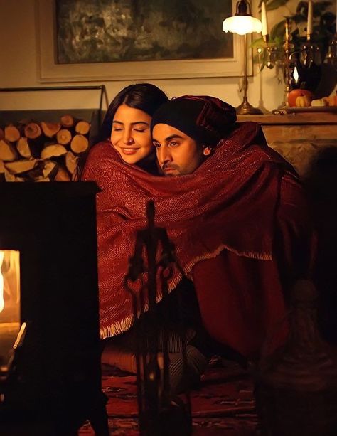 Anushka Sharma Ranbir Kapoor, Ranbir And Anushka, Ranbir Kapoor Aesthetic, Ae Dil Hai Mushkil, Ae Dil, Bollywood Wallpaper, Vintage Bollywood Aesthetic, Bollywood Posters, Bollywood Couples