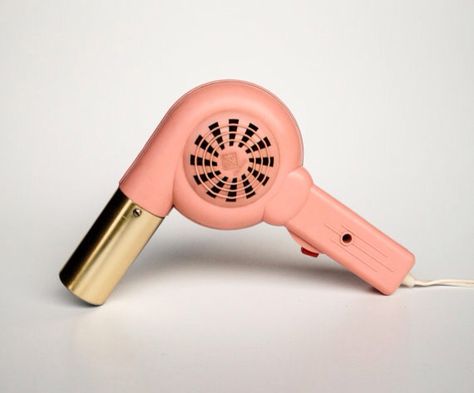 Retro hairdryer ♡ Old Fashioned Hair, Vintage Hair Dryer, Hair Blower, Retro Hair, Organisation Hacks, Beauty Gadgets, Ear Hair, Salon Style, Retro Hairstyles