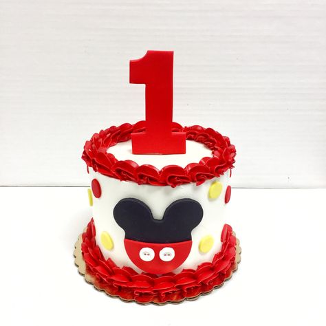 Mini Mickey Mouse Cake, First Birthday Mickey Mouse Cake, Mickey Mouse Mini Cake, Easy Mickey Mouse Cake, Mickey Mouse Smash Cake Ideas, Mickey First Birthday Cake, Mickey Mouse 1st Birthday Cake, Small Mickey Mouse Cake, Simple Mickey Mouse Cake