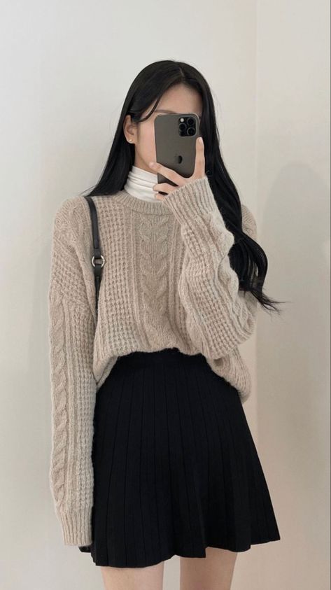 Turtle Neck With Dress Outfit, Winter Layering Outfits, Korean Winter Outfits, Pretty Winter Outfits, Outfit Ideas Korean, Nyc Winter Outfits, Japan Outfits, Simple Casual Outfits, Outfit Korean Style