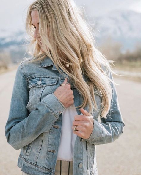 We love denim jackets because they go with almost any outfit! Jacket Outfit, Denim Jackets, Denim Fashion, Denim Skirt, Levi Jeans, Denim Jacket, Skirt, Pants, Trousers