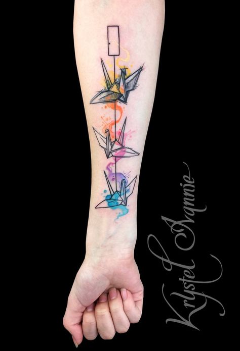 Origami crane tattoo Crane Sketch, Origami Crane Tattoo, Tattoo Crane, Origami Tattoo, Crane Tattoo, Tattoo Japanese, Origami Wedding, Mandala Doodle, Origami Fashion