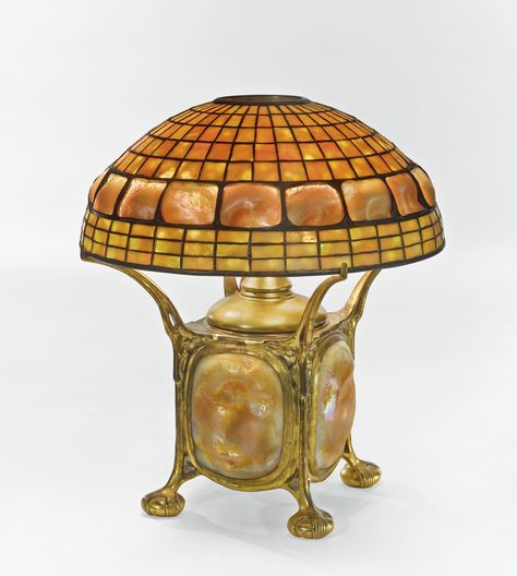 tiffany studios geometric and ||| lighting ||| sotheby's n09242lot7pb8cen Fire Lighting, Beautiful Lamps, Geometric Lamp, Totally Tiffany, Tiffany Lighting, Tiffany Studios, Bijoux Art Nouveau, Tiffany Style Lamp, Tiffany Lamp