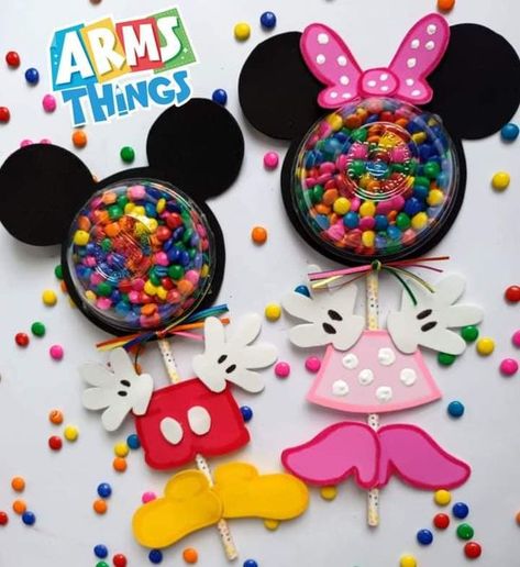 Hello Kitty Bedroom Furniture, Mickey Mouse Party Favors, Minnie Mouse Birthday Party Decorations, Paw Party, Diy Crafts Love, Mickey Mouse Art, Diy Gift Set, Cool Paper Crafts, Candy Crafts