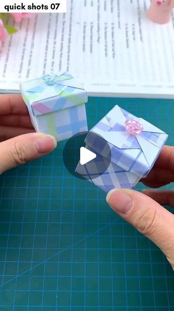 Origami Box With Lid, Origami Box Tutorial, Origami Gift Box, Handmade Tutorial, Scrapbook Box, Tutorial Origami, Storage Box With Lid, Easy Paper Crafts Diy, Gift Box Design