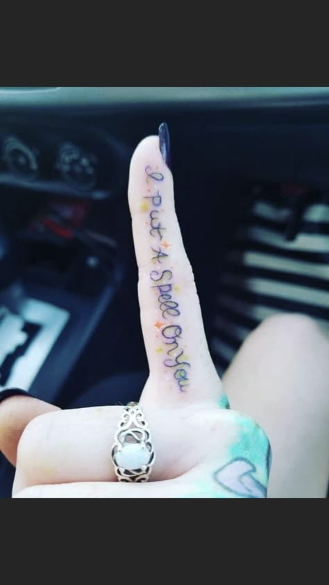 Wicca Tattoo, Inner Finger Tattoo, Halloween Tattoos Sleeve, Autumn Tattoo, Finger Tattoo For Women, Witch Tattoo, Inspiration Tattoos, Spooky Tattoos, Halloween Tattoo