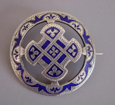 Scottish Jewelry, Scottish Jewellery, Antiques Jewelry, Sterling Silver Brooch, Ancient Jewelry, Enamel Brooch, Celtic Jewelry, Victorian Jewelry, Silver Brooch