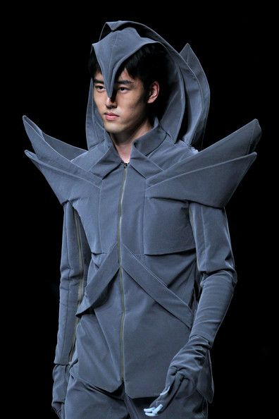 China fashion week FW 2010 Wearable Architecture, China Fashion Week, Conceptual Fashion, Fashion Silhouette, The Rachel, 3d Fashion, Project Runway, Layered Fashion, Fashion Project