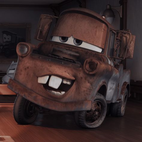 Mater And Mcqueen, Mater Cars Disney, Cars Icon, Disney Cars Movie, Mater Cars, Cars Funny, Male Cartoon Characters, Lighting Mcqueen, Disney Countdown