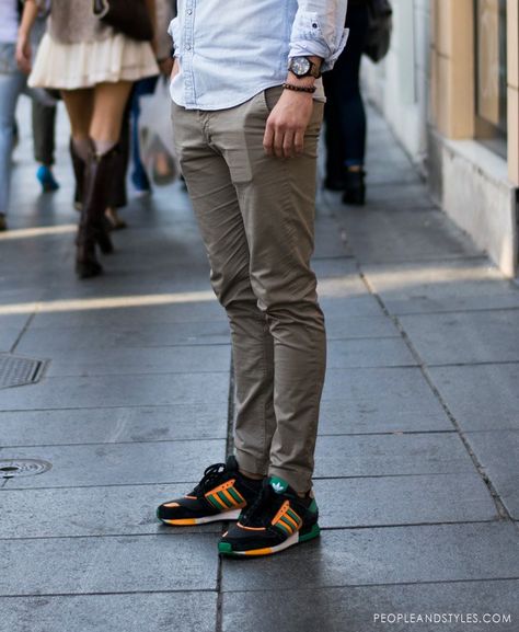 Get this cool guy's daily look: Chinos, Denim Shirt and Sneakers by StyleZagreb.com Simple Street Style, Mens Fashion Suits Casual, Mens Summer Fashion Beach, Beautiful Saturday, Mens Fashion Casual Shoes, Mens Fashion Casual Spring, Mens Fashion Business Casual, Preppy Mens Fashion, Sneakers Street Style