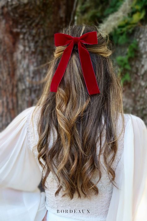 This is THE silhouette of the season. Why not add a sweet, on-trend detail to your low pony or half up style? We've seen this look donned on classic icons and all the way to the runway collections.  Delicately made with a black satin or velvet ribbon, this luxe hair accessory is fixed to a small French barrette for ease-of-wear.  Made by hand with precision and classic style in mind in Florida, USA. Free shipping within the US.  Follow me on Instagram! @NeverNotRetro Many other sizes and colors