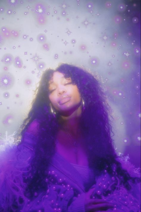 Sza Singer, Black And Purple Wallpaper, Celebrity Selfies, Smile Wallpaper, Cute Lockscreens, Music Collage, Whatsapp Wallpaper, Aesthetic Indie, Romantic Art