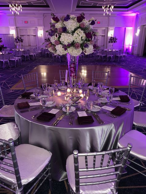 Purple Quinceanera Theme, Purple Table Settings, Sweet 16 Party Planning, Purple Sweet 16, Sweet 16 Party Themes, Purple Party Decorations, Quince Decor, Sweet 16 Centerpieces, Sweet 15 Party Ideas Quinceanera