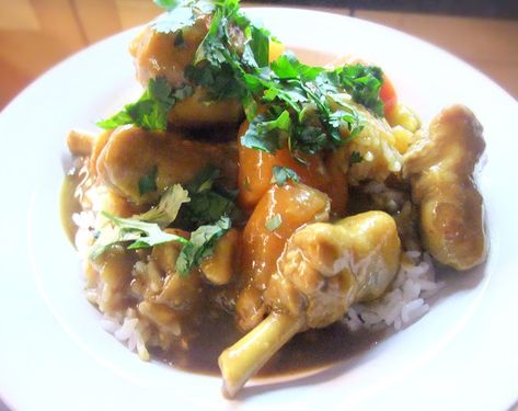 http://susanssavourit.blogspot.com/2016/02/big-batch-japanese-chicken-curry.html Curry Chicken Drumsticks, Japanese Curry Chicken, Drumstick Curry, Japanese Chicken Curry, Japanese Chicken, Japanese Dinner, Bone In Chicken, The Usual Suspects, Chicken Drumstick Recipes