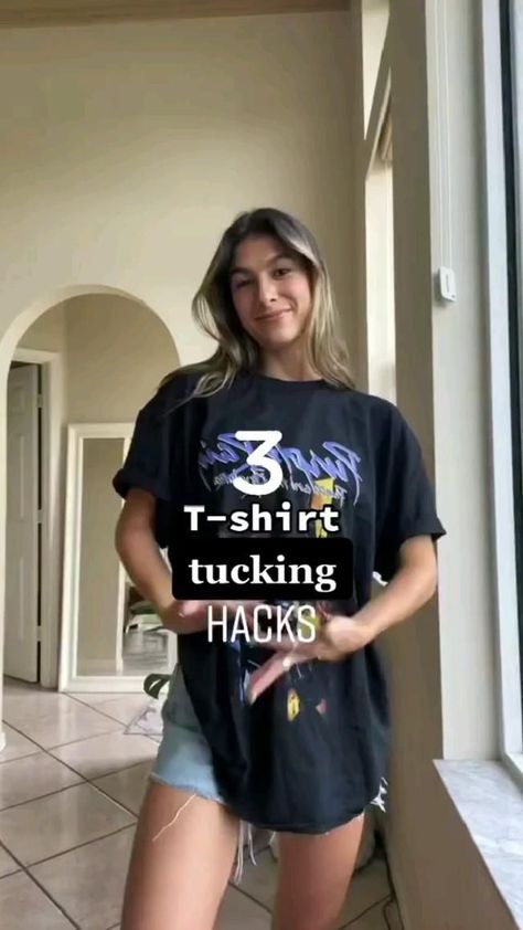 Tucking Hacks, T Shirt Hacks, Shirt Hacks, Aesthetic Yoga, Mode Hippie, Diy Fashion Hacks, Outfit Yoga, Hacks Clothes, Diy Fashion Clothing