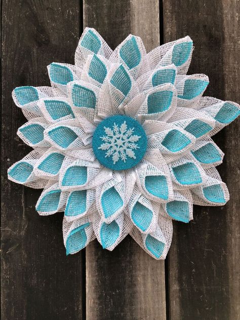 Christmas Wreath, Winter Wreath, Snowflake Wreath, Holiday Wreath, Holiday Decor, Winter Decor, Christmas Decor, Christmas Gift, - Etsy 3 Wreaths, Mesh Decorations, Mesh Projects, Mesh Flowers, Holidays Crafts, Deco Mesh Crafts, Burlap Mesh Wreath, Mesh Ribbon Wreaths, Deco Mesh Wreaths Tutorials