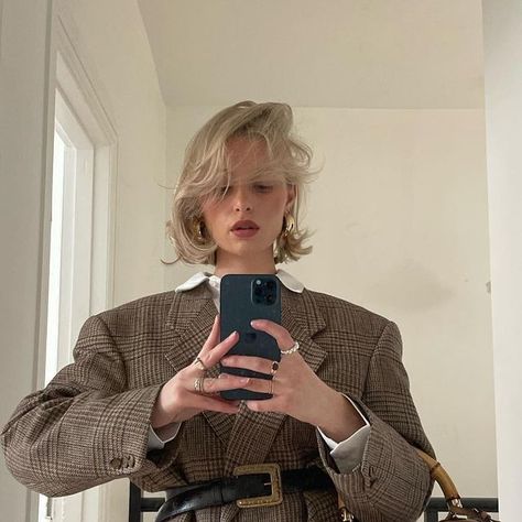 bridget brown on Instagram: "🤳" Bridget Brown, Jenny Mustard, Bridget Regan, Short Hair, Mustard, Short Hair Styles, Hair Cuts, Hair, On Instagram