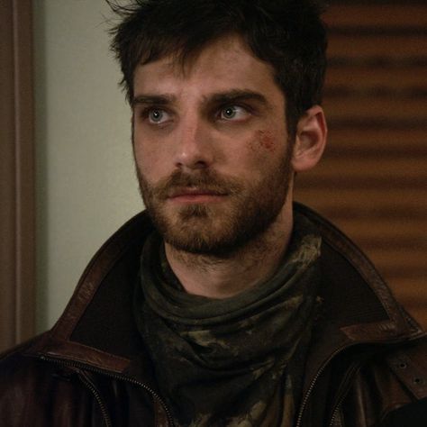 Jeff Ward - Deke Shaw Ward Agents Of Shield, Deke Shaw, Jeff Ward, Agents Of Shield, Hot Actors, Character Design Male, Bucky Barnes, Prince Charming, I'm A Simp