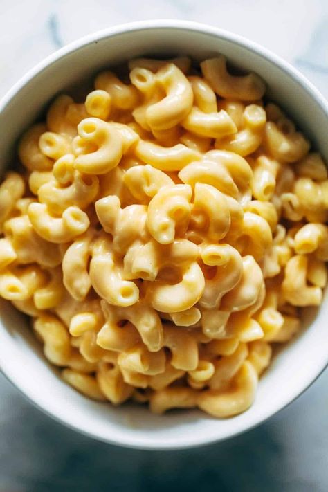 Bowl Of Mac And Cheese, Marconi And Cheese, Aesthetic Mac N Cheese, Mac And Cheese Spicy, Mac And Cheese White Cheddar, Mac & Cheese, Mac And Cheese Aesthetic, Mc N Cheese, Instant Pot Mac And Cheese