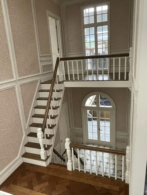 Doll House Stairs, Dollhouse Stairs, Dollhouse Staircase, Dollhouse Interior, Dollhouse Interiors, Dollhouse Building, Doll House Plans, Mini Doll House, Doll House Crafts