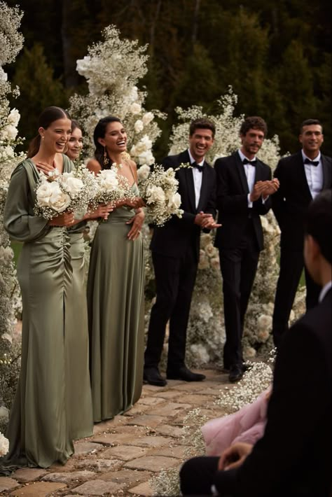 Cottagecore Aesthetic Bridesmaid Dress, Night Wedding Bridesmaids Dresses, Elegant Green Bridesmaid Dresses, Glamorous Bridesmaid Dresses, Classy Wedding Bridesmaid Dresses, Green Dress Bridesmaids, Summer Bridesmaid Dresses Colors, Luxury Bridesmaid Dresses, Bridesmaid Dresses Summer Wedding