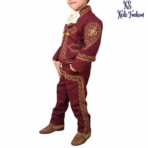 Trajes Charros de Niños - Charro Suits in United States 💕 Incluye / Includes: ✅ Pantalon - Pants ✅ Chaleco - Vest ✅ Chaqueta - Jacket ✅ Cinto - Belt ✅ Sombrero - Charro Hat ✅ Camisa - Shirt ✅ Moño - Bow tie .💕 👇👇👇 SHOP NOW - COMPRA AHORA 👇👇👇👇 www.kskidsfashion.com - Online store 💕 Envios gratis en Estados Unidos - Free Shipping in the United States 📦🥰 ✅email: kskidsfashion@gmail.com #KSKidsFashion #Ropa #Trajescharrosblancosparaninos #whitecharrosuits #ropones #charrosuitsforboys #Clot... Charro Hat, Charro Suit, Tie Shop, Gmail Com, Bow Tie, Shop Now, Online Store, United States, The Unit