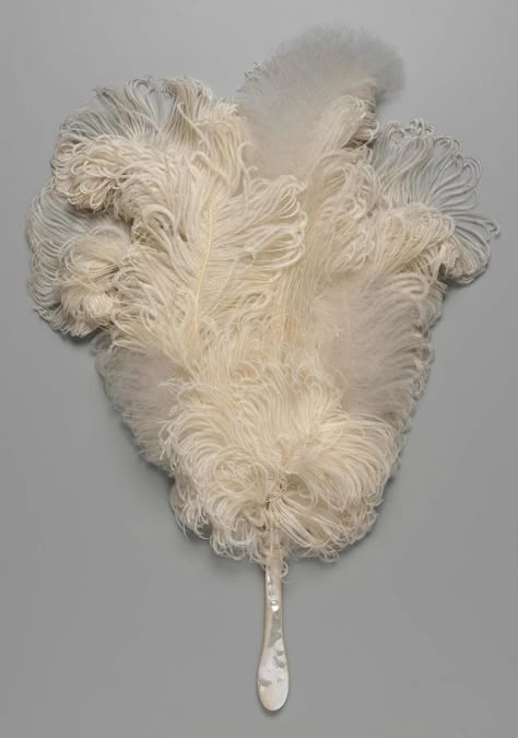 Fan of curled white ostrich feathers Ball Dress Ideas, Witch Supplies, Feather Fashion, 1900s Fashion, Ball Ideas, Iconic Outfits, Feather Fan, Yule Ball, Ostrich Feather