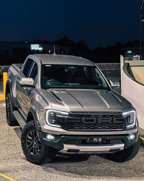 2024 Ford Ranger Raptor, New Pickup Trucks, Ford Ranger Raptor, New Luxury Cars, Lux Cars, Toyota Land Cruiser Prado, Bugatti Cars, Camaro Zl1, Ford Raptor