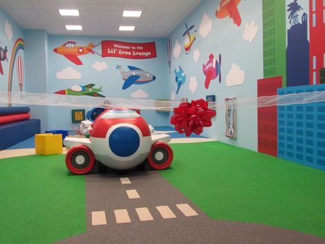 Lil love lounge it is a kids play area at Love Field Airport ❤️✈️ Airport Theme, Kids Church Rooms, Play Ground, School Interior, Kids Zone, Kids Area, Kids Play Area, Kids Church, Transportation Design