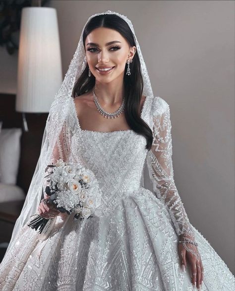 Wedding Dresses Nikkah, Turkish Wedding Dress Gowns, Wedding Dress With Tiara, Arabic Bride Dress, Wedding Outfits With Hijab, Wedding Dresses Arab, Wedding Dresses Sleeves, Arabic Wedding Dress, Outfits With Hijab