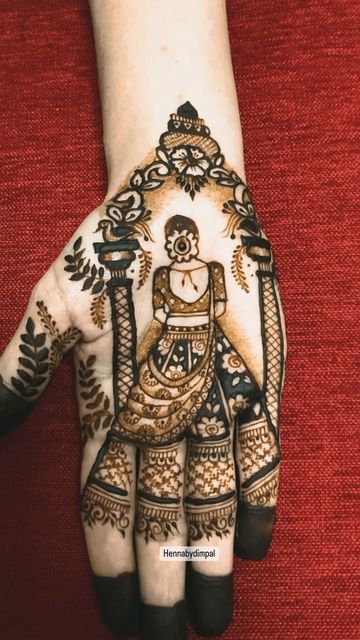 Antique Mehndi Designs, Bansuri Mehndi Design, Vatsavitri Mehndi Simple, Simple Karvachauth Mehndi, Gauri Vrat Special Mehndi, Dholak Mehndi Design, Sawan Special Mehandi, Gathbandhan Mehndi Design, Hard Mehndi Designs