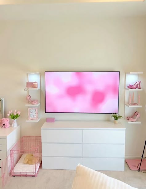 Room Organization Bedroom, Diy Room Decor For Teens, Dream Apartment Decor, Future Apartment Decor, Bedroom Closet Design, Room Redesign, Girly Room, Room Design Bedroom, Dream Room Inspiration