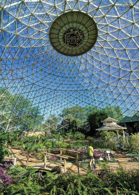 Greenhouse Dome, Garden Dome, Glass Dome Greenhouse, Dome Architecture, Milwaukee Domes, Greenhouse Observatory, Glass Dome Building, Geometric Dome, Flower Structure