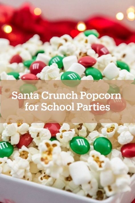 Sweet and salty popcorn mix with a festive twist, great for daycare Christmas food ideas or holiday party kids' treats. Christmas Snacks For Kids School, Snacks For Kids School, Christmas Popcorn Recipes, Movie Night Desserts, Holiday Popcorn, Night Dessert, Christmas Party Snacks, Christmas Popcorn, Best Christmas Desserts