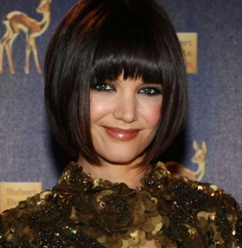 Bob!!!! Katie Holmes Bob, Katie Holmes Hair, Celebrity Bangs, Holiday Hairstyles Easy, Layered Bob Haircuts, Bob Hairstyles With Bangs, Bob Haircut With Bangs, 2015 Hairstyles, Trendy Short Haircuts