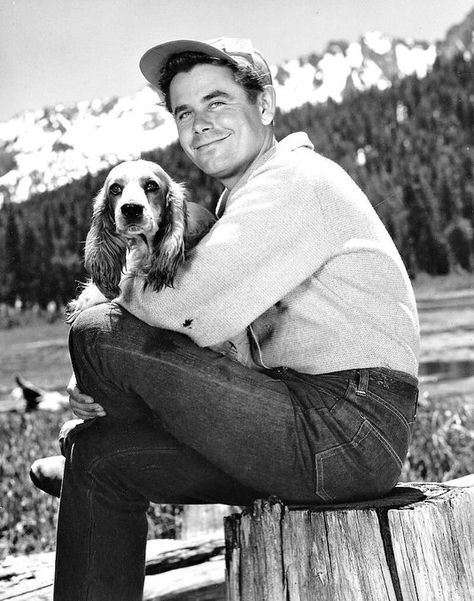 History Daily on Twitter: "Actor Glenn Ford at Mammoth Lake in 1946. (Photograph by Edward Cronenweth)… " Camping Life Hacks, Camping Generator, Glenn Ford, Lakes In California, California Camping, Hunting And Fishing, Built Ford Tough, Nevada Mountains, Sierra Nevada Mountains