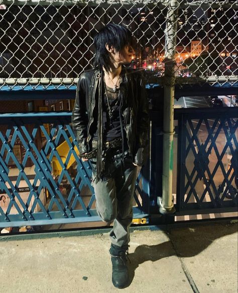 Japanese Punk Fashion, Visual Kei Outfits, Visual Kei Fashion, Japanese Punk, Clothes Grunge, Kei Visual, Kei Fashion, Jeans Boots, Archive Fashion