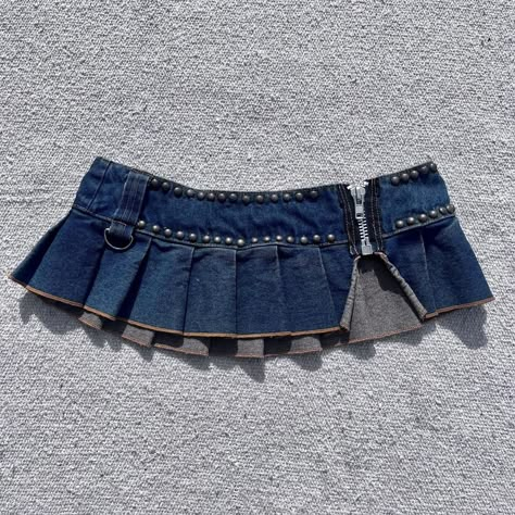 Vintage Y2K Serious LA Denim Micro Miniskirt. Size... - Depop Denim Micro Skirt, Denim Micro Mini Skirt Outfit, Micro Mini Skirt Outfit, Micro Skirts, Denim Mini Skirt Y2k, Denim Skirt Mini, Skirt Outfit Summer, Micro Miniskirt, Denim Miniskirt