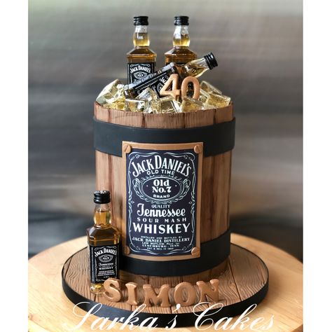 Birthday Cake Jack Daniels, Happy Birthday Jack Daniels, Festa Jack Daniels, Bucket Cake, Jack Daniels Birthday, Jack Daniels Cake, Liquor Cake, Barrel Cake, 40th Cake