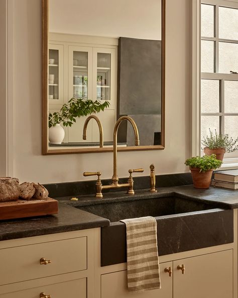 This Philadelphia Townhouse Is Technically Smaller Post-Reno, But It Feels Grander Mirror Over Kitchen Sink, Philadelphia Townhouse, Kitchen Sink Wall No Window, Kitchen Sink No Window, Kitchen No Window, Bristol Houses, Over Kitchen Sink, West Village Apartment, Sunny Room