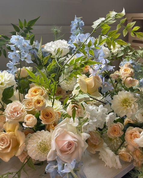 Elspeth Tull (@theblumestudio) • Instagram photos and videos White Flowers With Pops Of Color, Blue Wedding Florals, Rose And Hydrangea Bouquet, Bouquet Styles, White Bridal Flowers, Dahlia Wedding, Pastel Bouquet, Hydrangea Bouquet, Ethereal Wedding