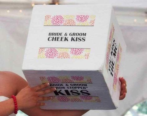 Wedding Kissing Games, Kissing Games, Wedding Mc, Reception Games, Reception Activities, Wedding Reception Games, Wedding Reception Flowers, Wedding Guest List, Wedding Kiss