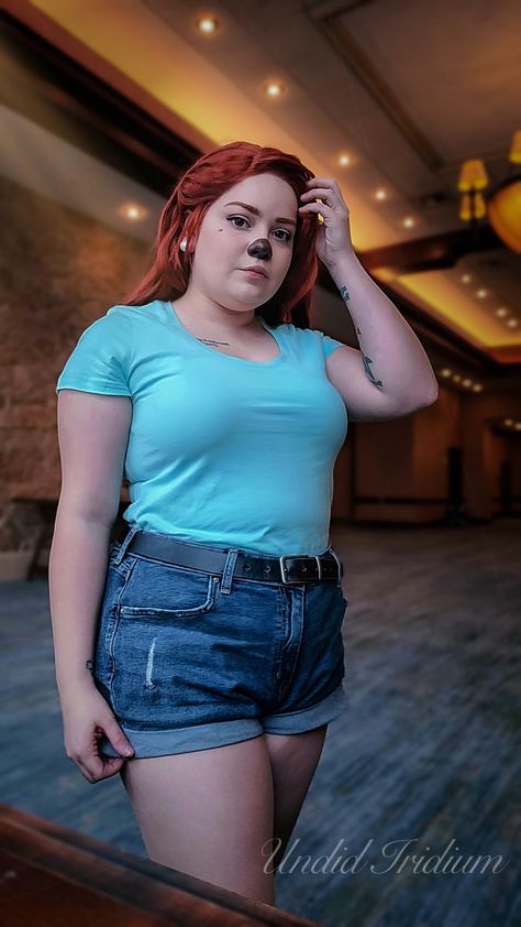 Roxanne from A Goofy Movie 90s Disney cosplay by Undidiridium Roxanne Cosplay Goofy Movie, Roxanne Cosplay, A Goofy Movie, 90s Disney, Goofy Movie, Disney Cosplay, Cosplay Costumes, Disney, Hair