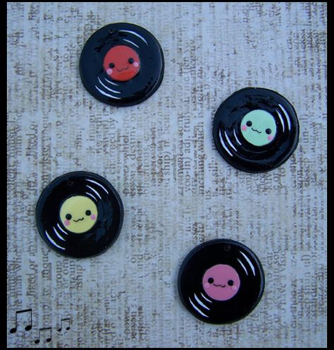 Record Charms Fimo Kawaii, Crea Fimo, Polymer Clay Kawaii, Clay Diy Projects, Tanah Liat, Clay Crafts Air Dry, Polymer Clay Diy, Cute Polymer Clay, Deviant Art