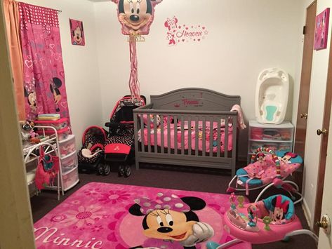 Mother Goals, Minnie Mouse Nursery, Shared Nursery, Small Baby Room, Kids Decals, Baby Nursery Inspiration, Baby Room Ideas, Baby Room Organization