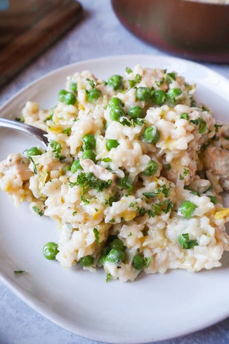 Creamy Chicken Leek Risotto with Peas (Easy Weeknight Meal) - Bless This Meal Chicken Rice And Peas, Risotto With Peas, Leek Risotto, Balsamic Brussel Sprouts, Follicular Phase, Chicken Risotto, Orzo Recipes, Arborio Rice, Winner Winner Chicken Dinner