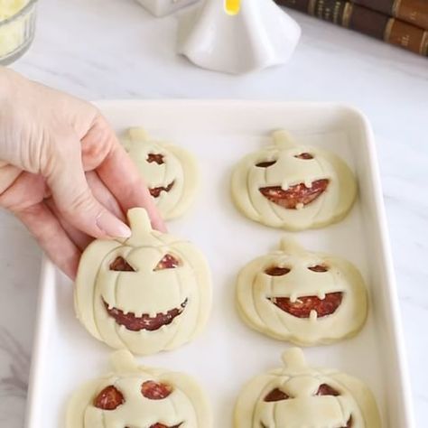 Joyce Mrad | Ghost Linzer Cookies 👻 Make these cookies without any specialty cookie cutter—just use a heart-shaped cutter and a piping tip to create... | Instagram Piping Tip, Linzer Cookies, Piping Tips, Piping, To Create, Ghost, Instagram