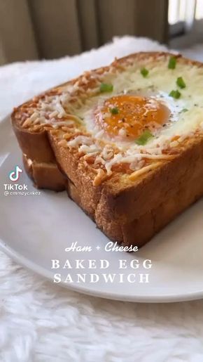 Optavia Lean And Green Recipes, Optavia Lean And Green, Lean And Green, Baked Egg, Egg Sandwich, Green Recipes, Dandelion Recipes, Delicious Snacks Recipes, Food Recepie