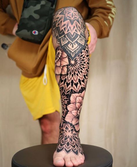 Japanese Leg Tattoo Men Design, Geometric Tattoo Leg Sleeve, Mandala Leg Sleeve, Geo Tattoo, Geometrical Tattoo, Geometric Tattoo Leg, Japanese Leg Tattoo, Mens Tattoos, Mandala Tattoo Sleeve